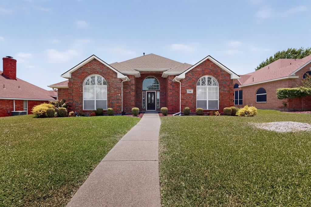 712 Regalwood Drive — photo