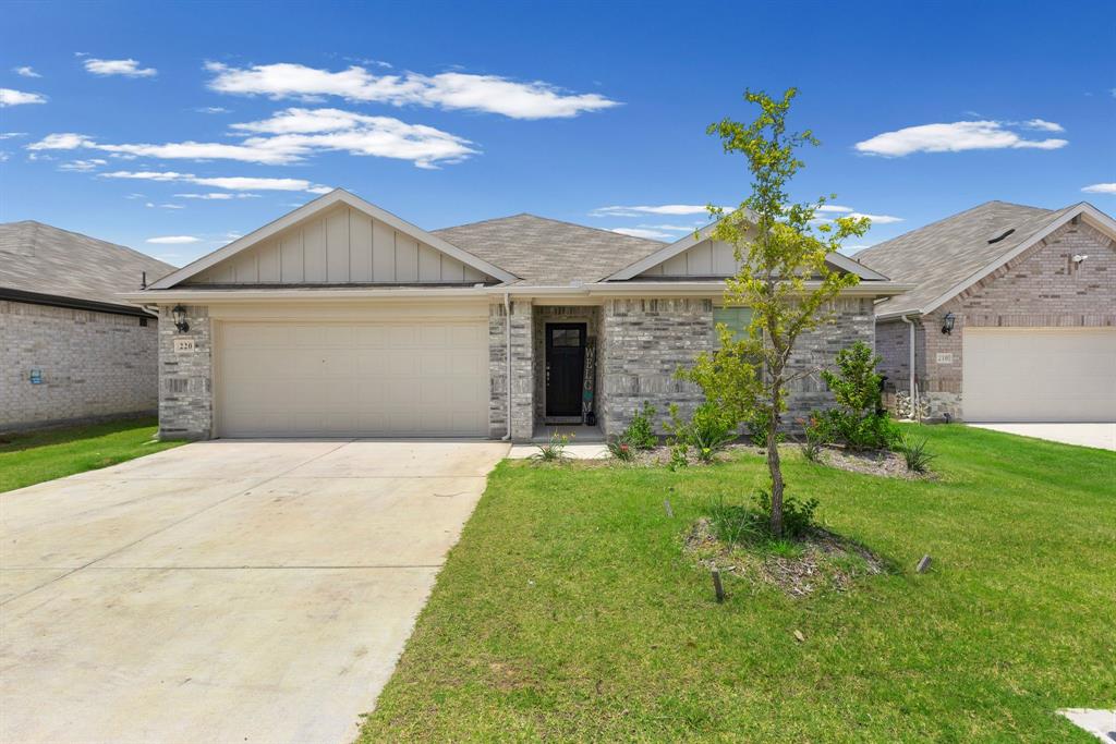 220 Sugarlands Drive — photo