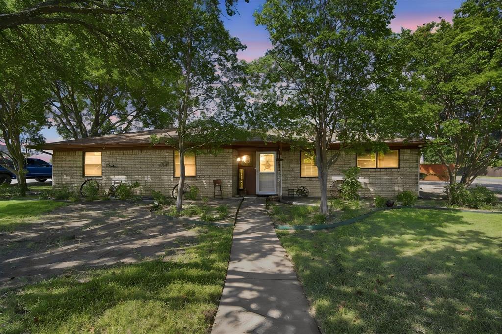300 Pebble Creek Lane — photo
