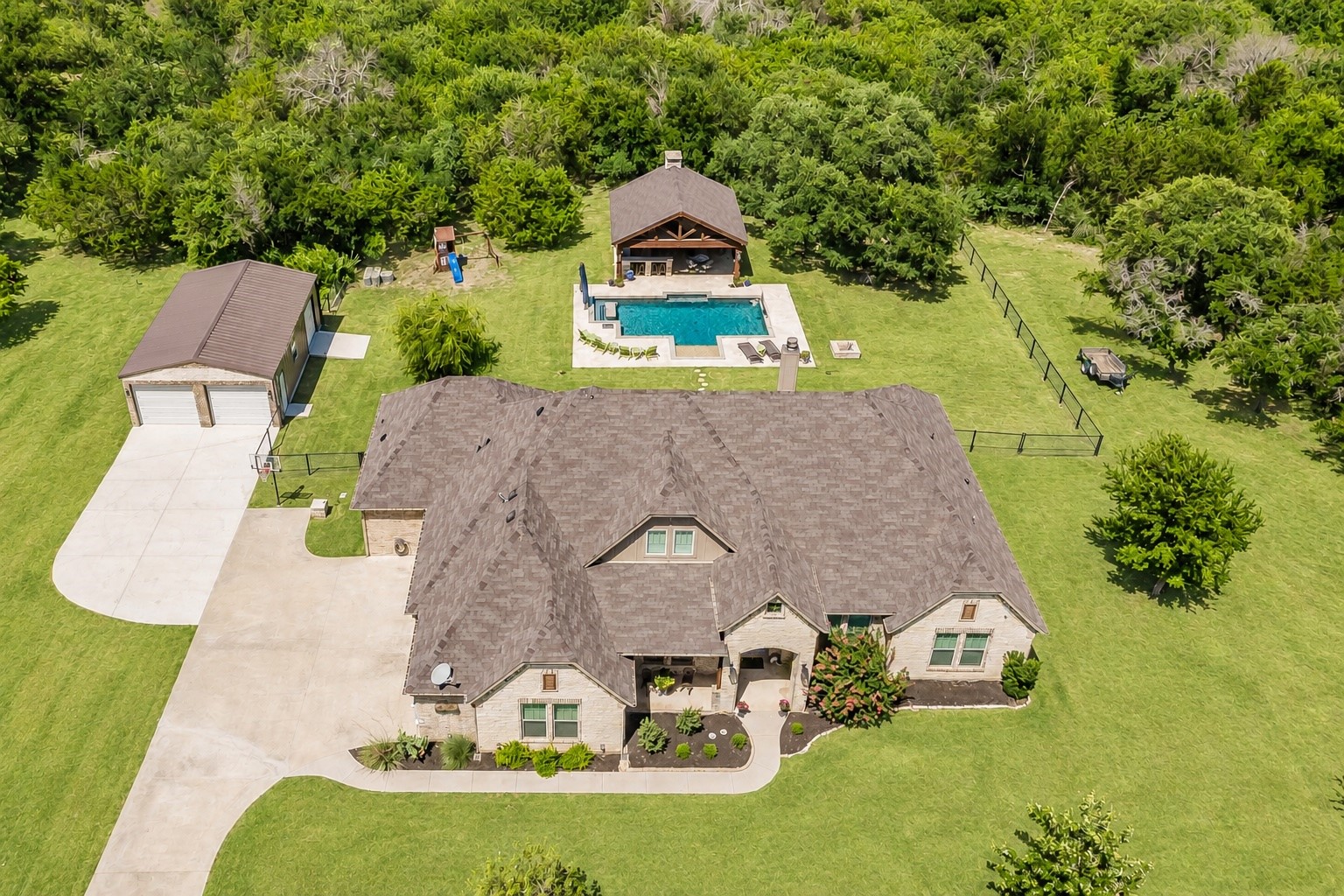259 Wapiti Drive — photo