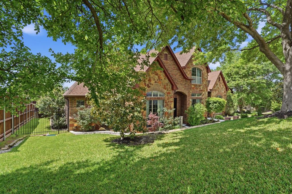 700 Briar Ridge Drive — photo