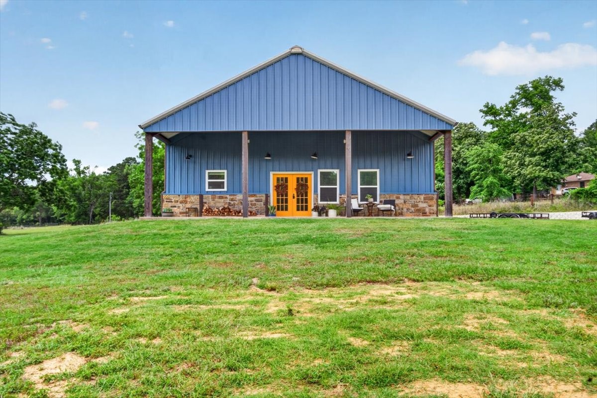 3443 CR 137 — photo