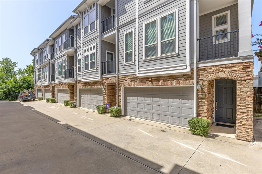 2326 Stutz Drive 106 — photo