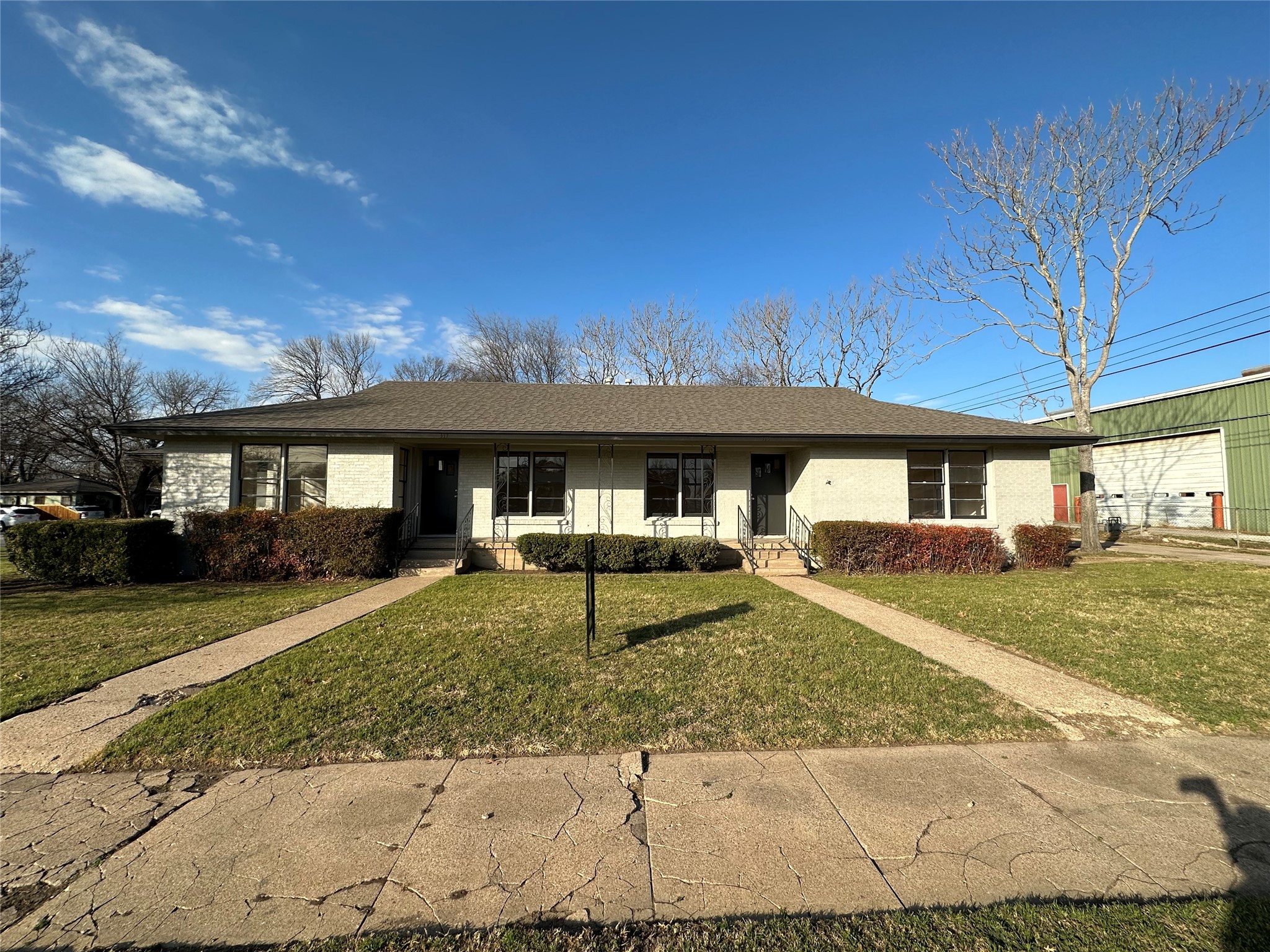 315 W Main Street — photo