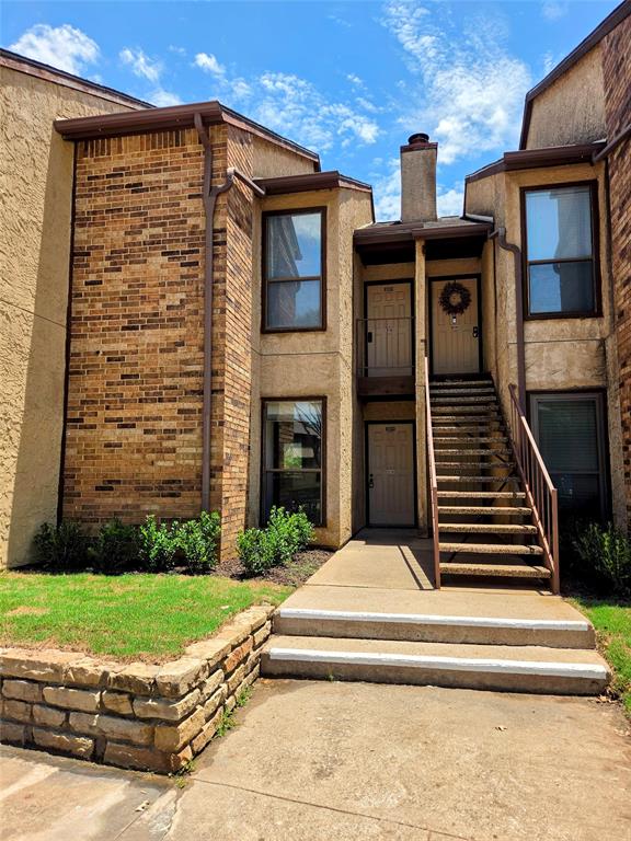2103 Friendly Drive 3211 — photo