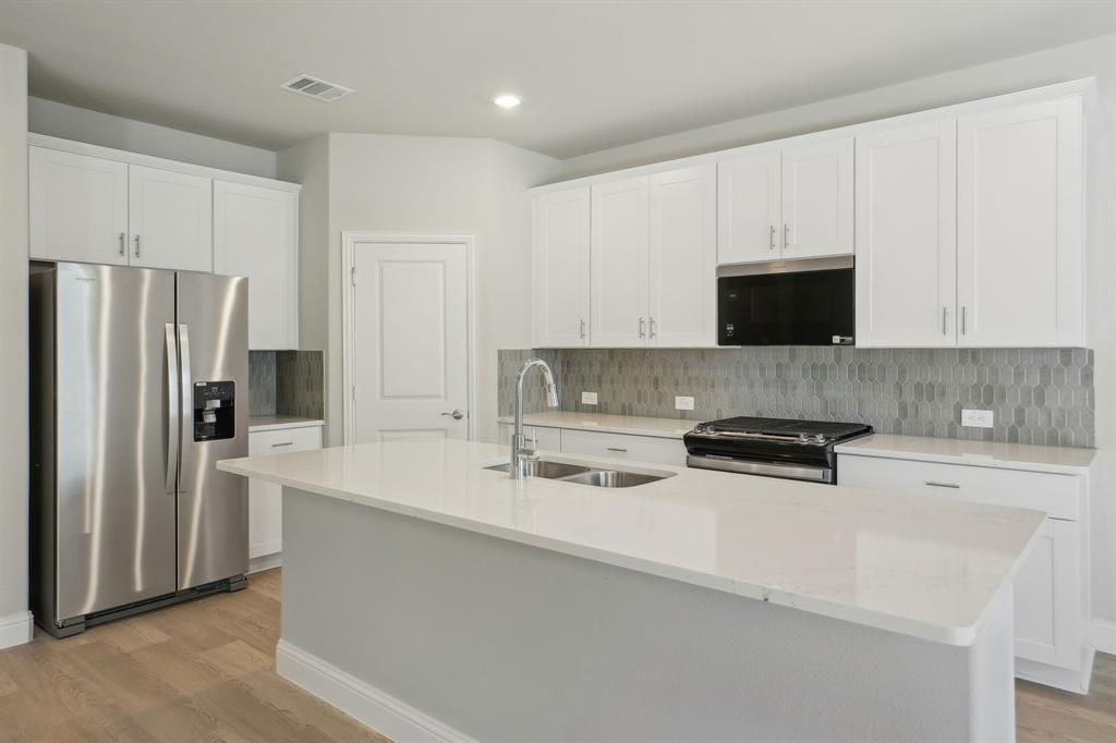 4011 Benbrook Drive — photo
