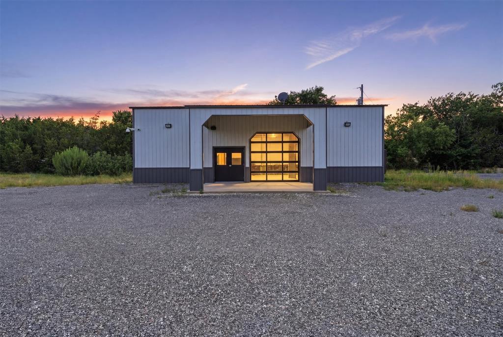 6021 E US Highway 377 — photo