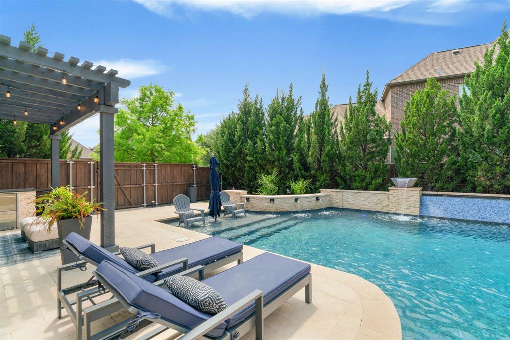 6701 Canyon Oak Court — photo