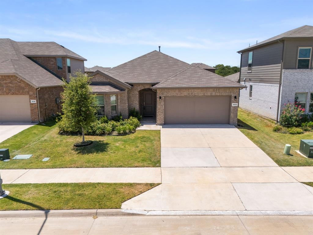 1012 Southwark Drive — photo