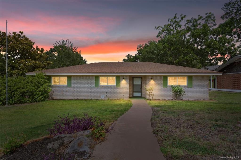 849 Arlington Drive — photo