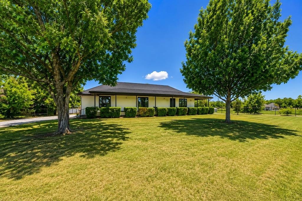 2913 County Road 920 — photo