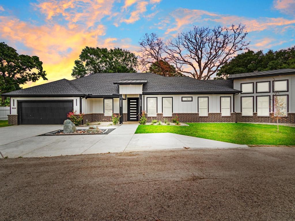 18508 Hickory Circle — photo