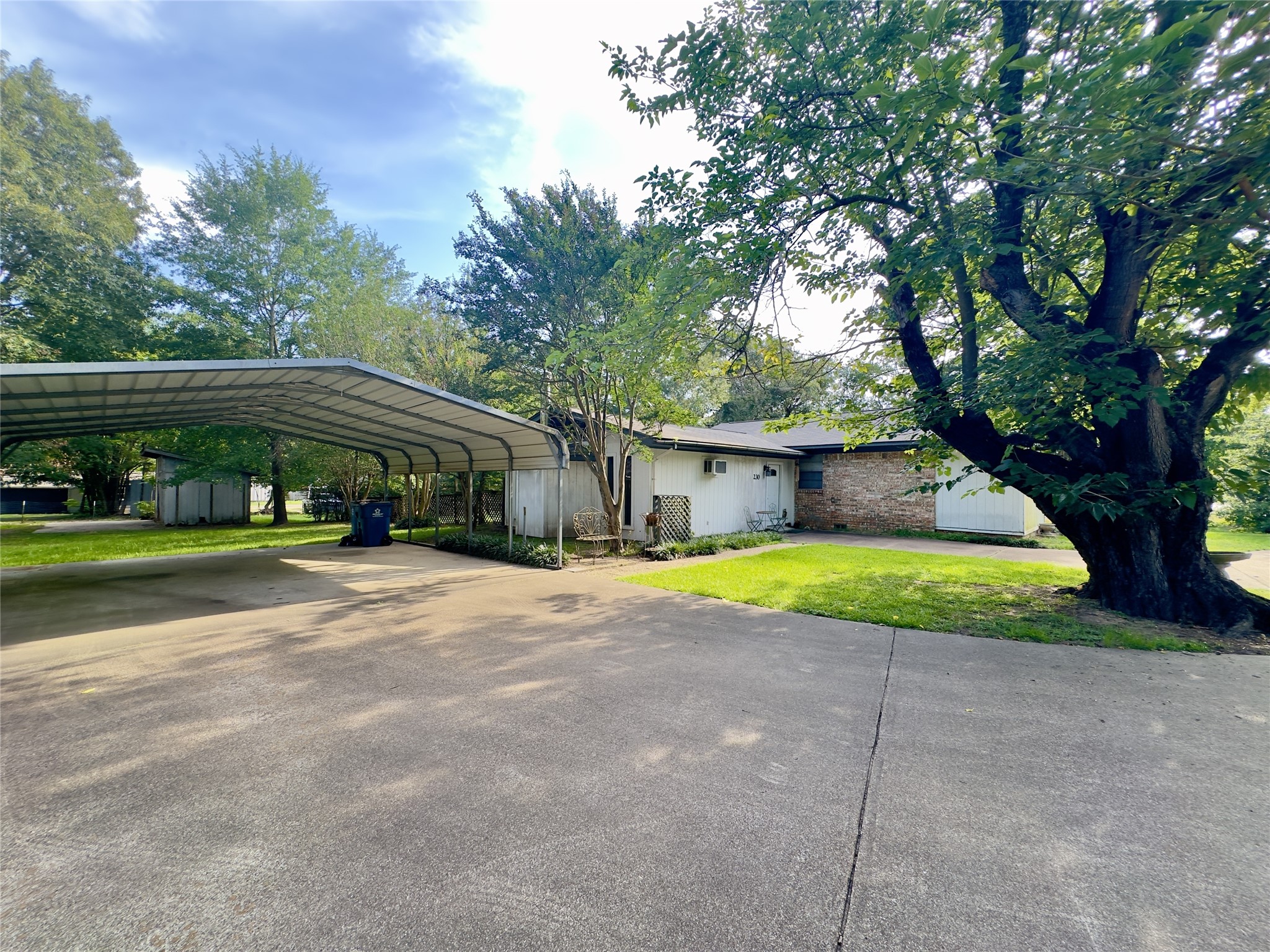 230 Scenic Loop — photo