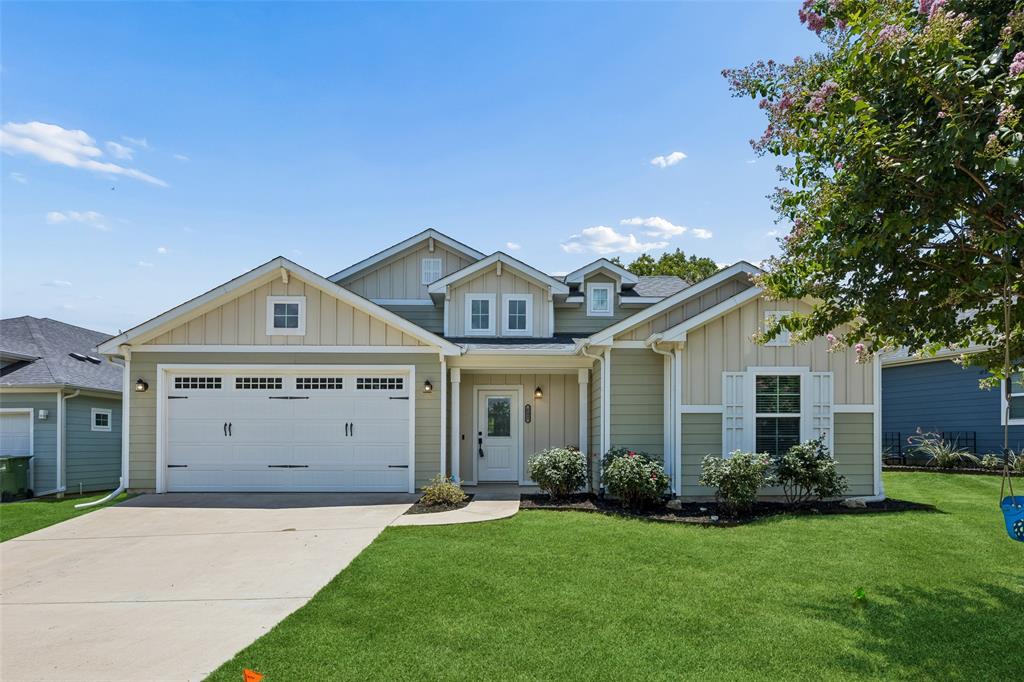 612 Myers Drive — photo