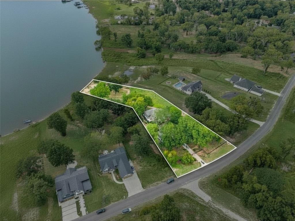 1518 Shoreline Drive — photo