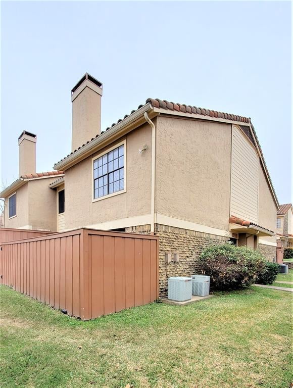 4233 Madera Road 4 — photo