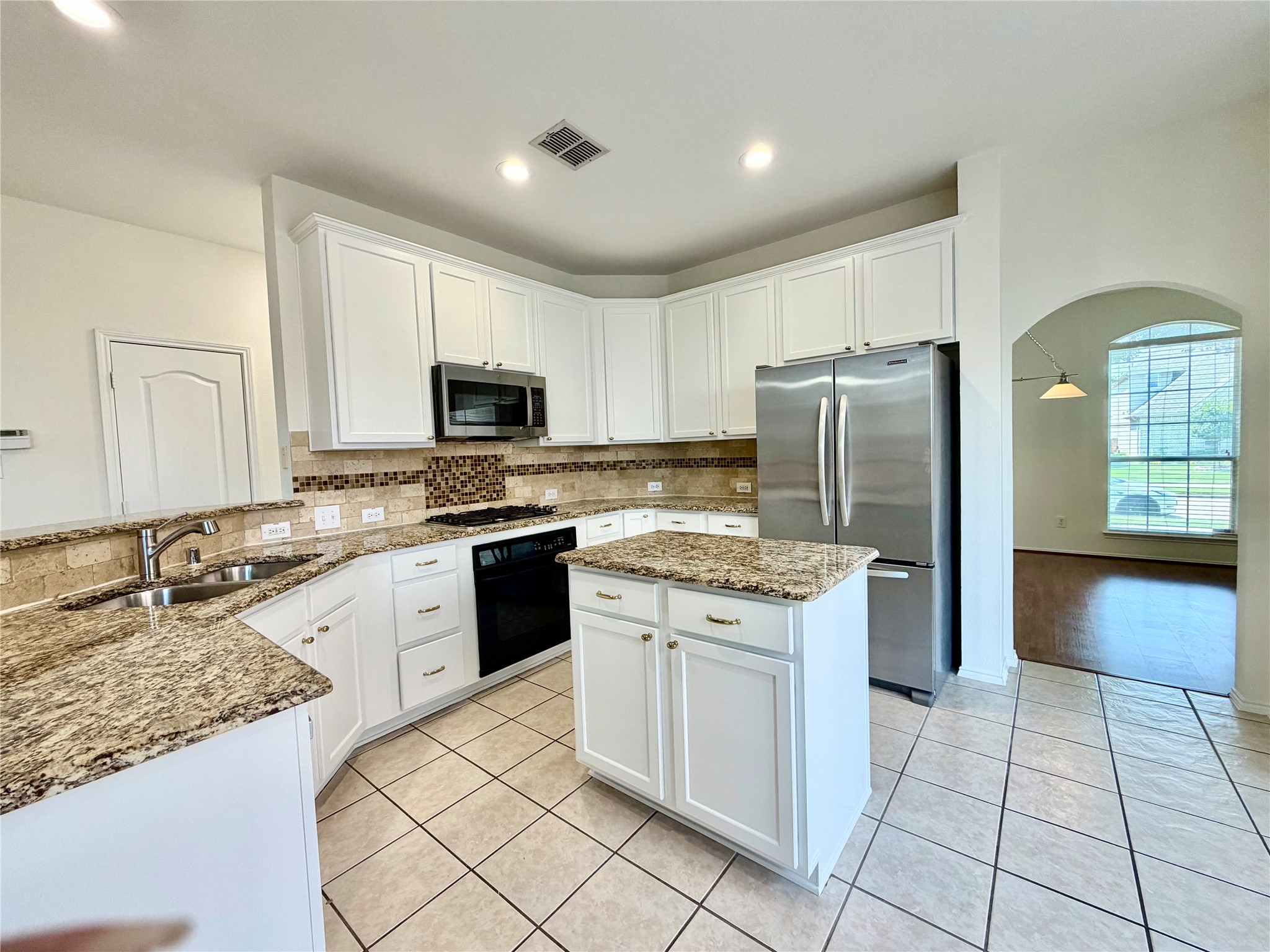 516 Hawken Drive — photo