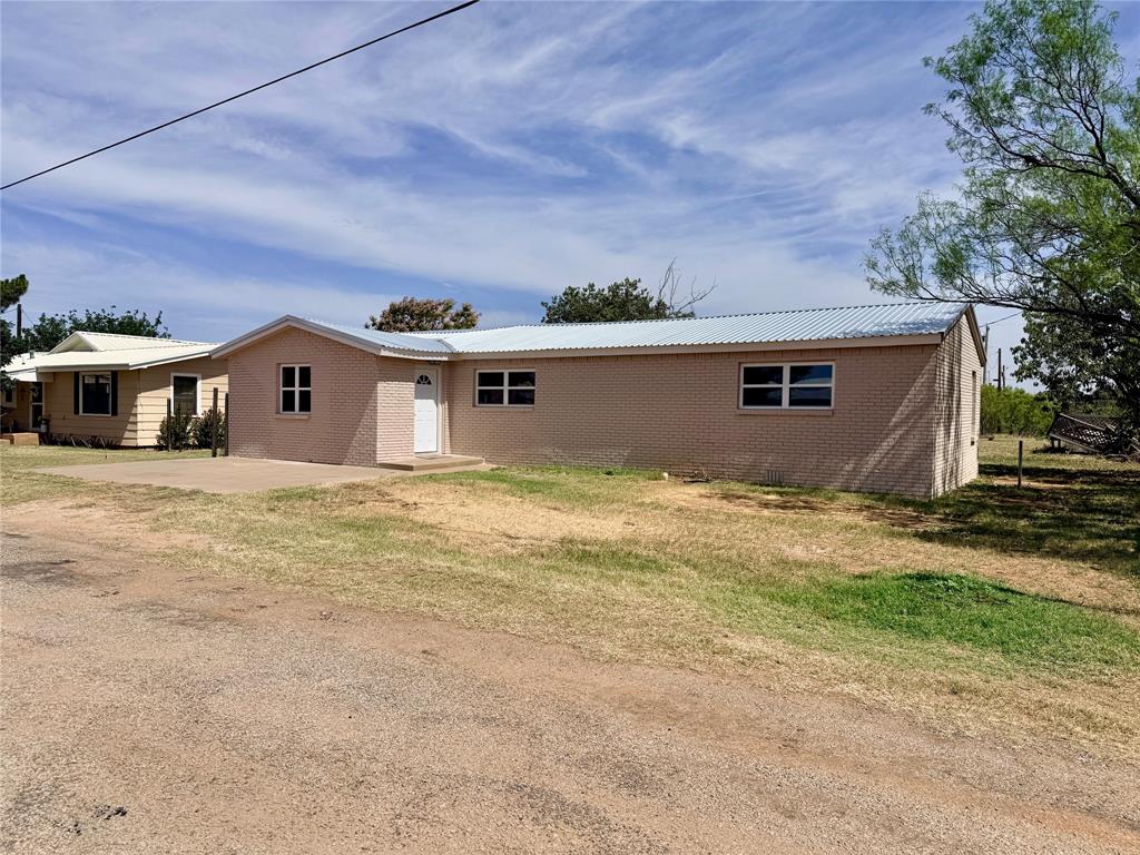 424 W Santa Fe Avenue — photo