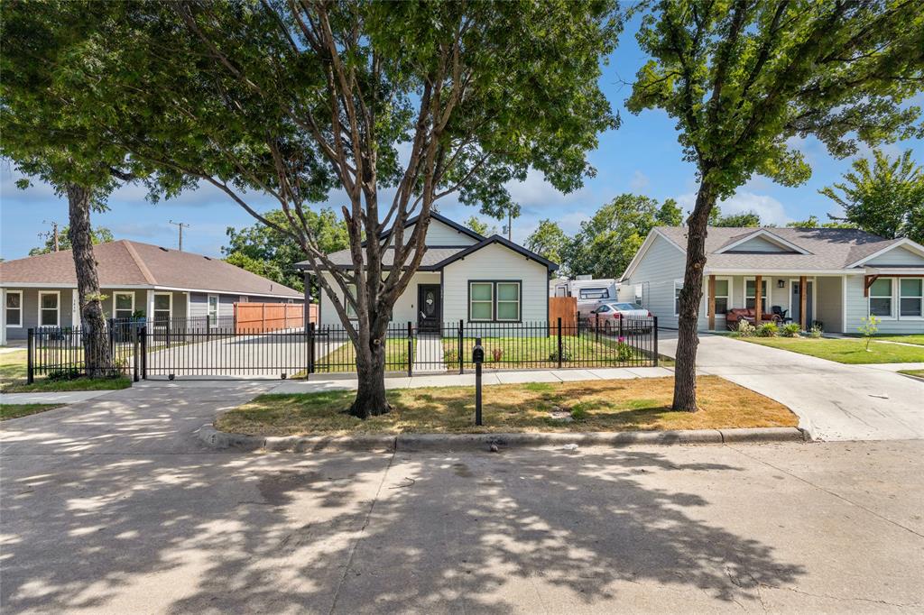 1404 E Cannon Street — photo