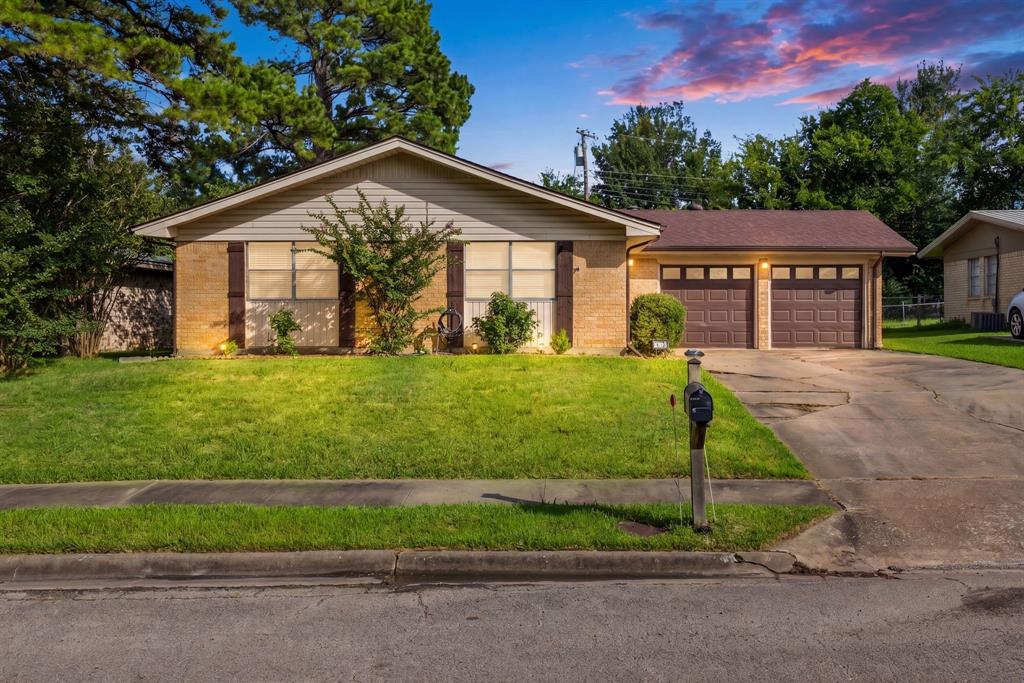 5213 Hilltop Drive — photo