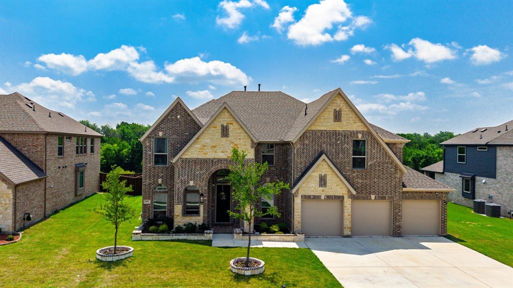 929 Gold Finch Lane — photo