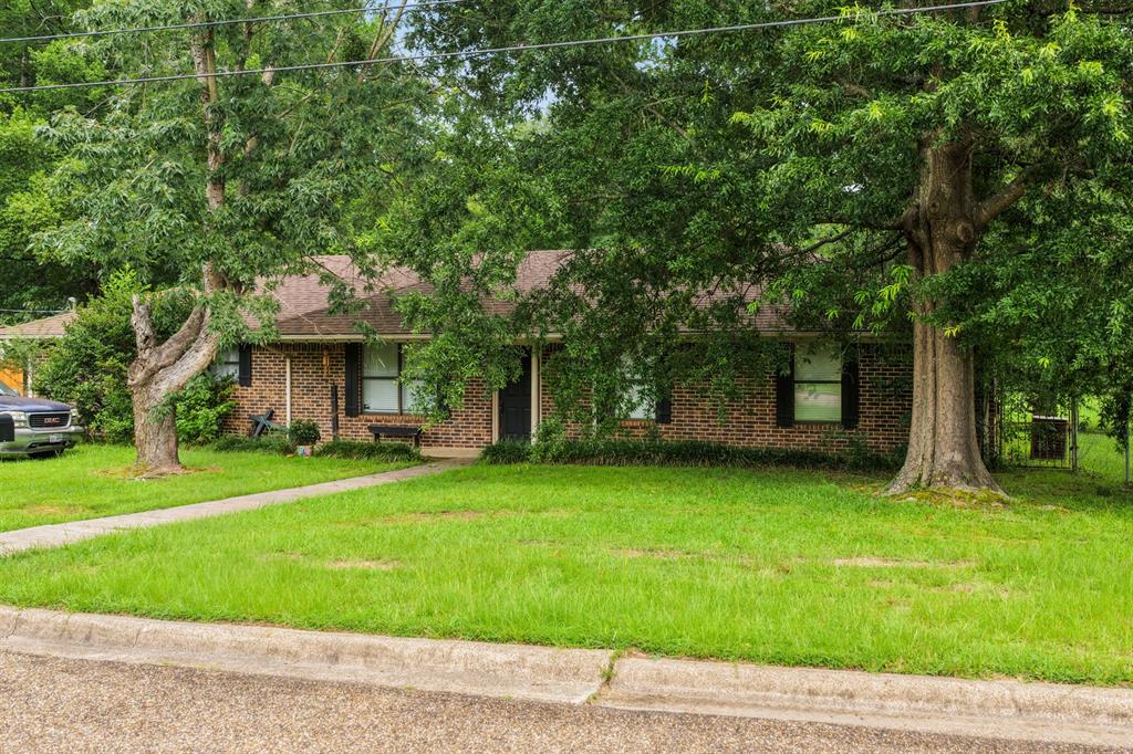 206 Carr Drive — photo