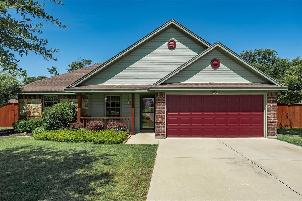 1221 Eagle Lake Drive — photo