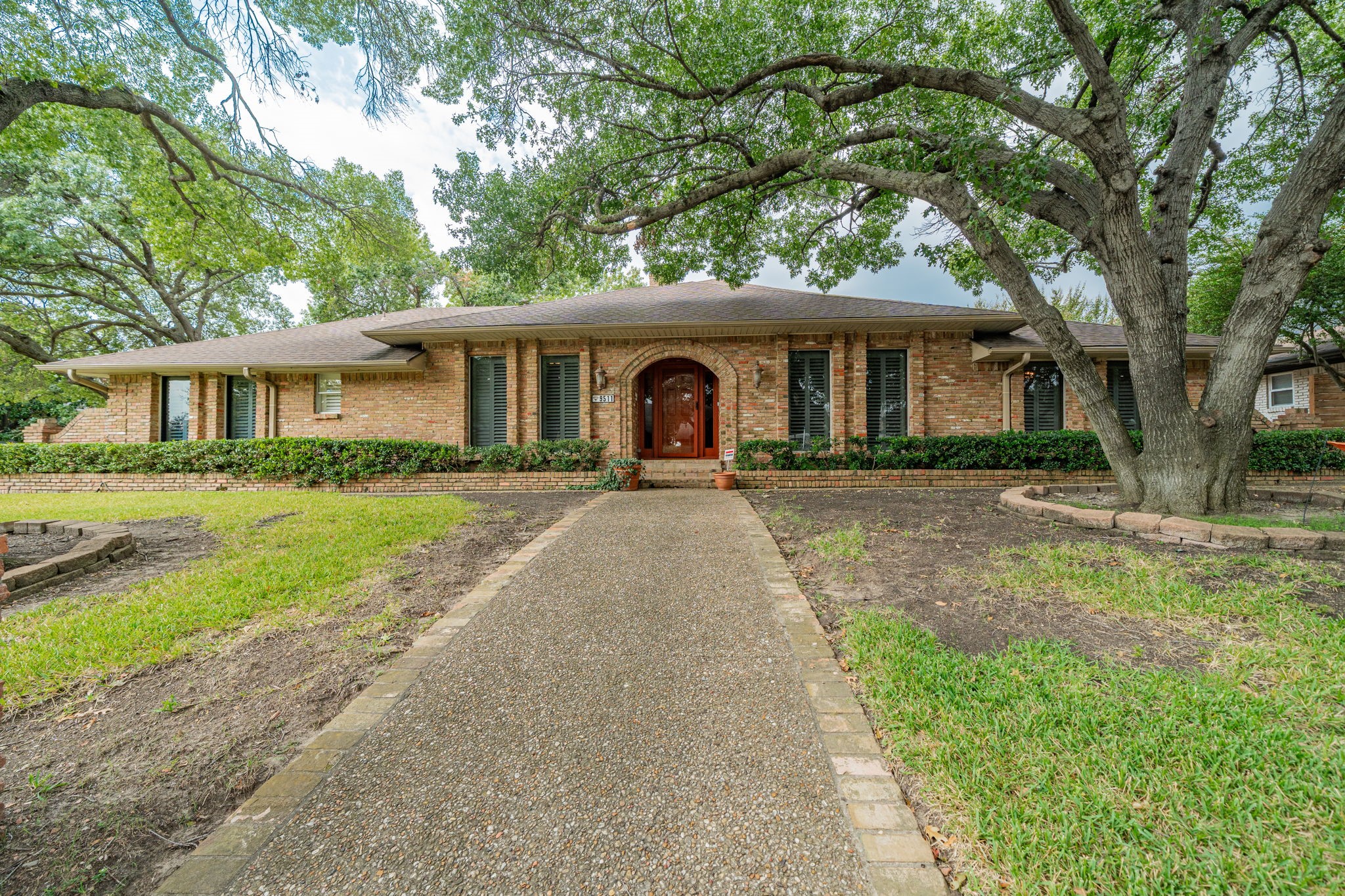 9511 Fallbrook Drive — photo