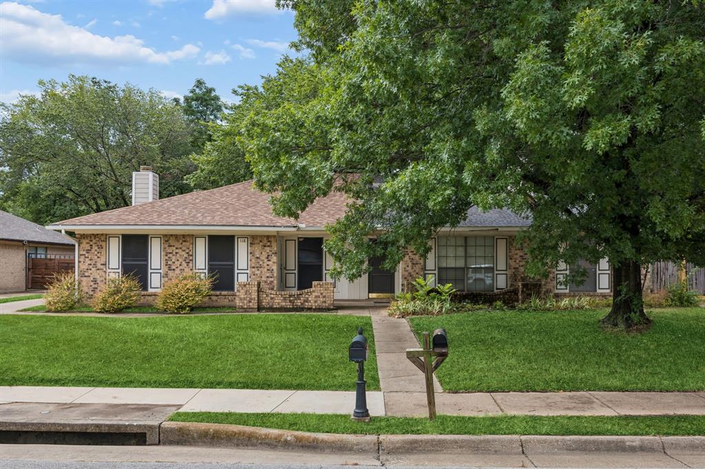 118 E Denton Drive — photo