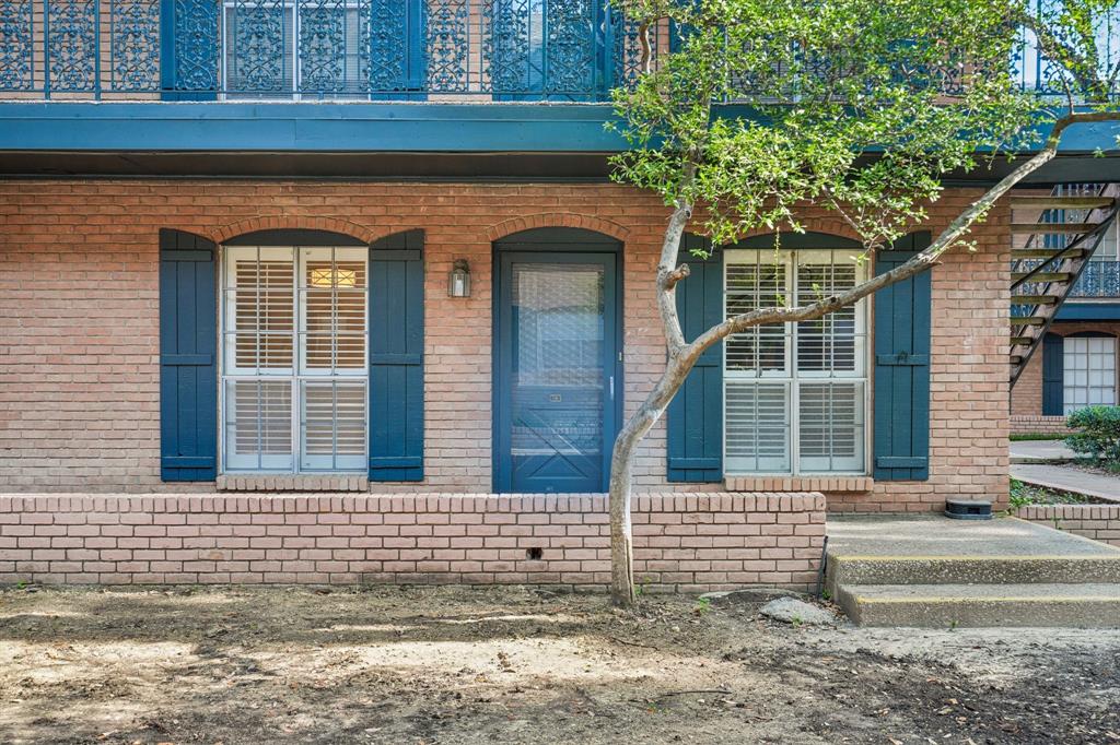 6017 E University Boulevard 118 — photo