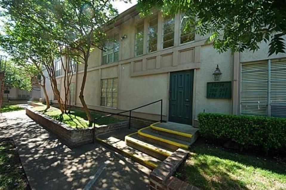 10594 High Hollows Drive 290 — photo