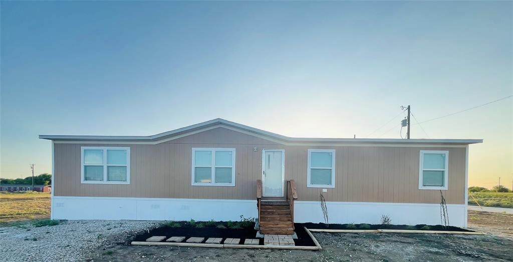 1630 Lytton Lane — photo