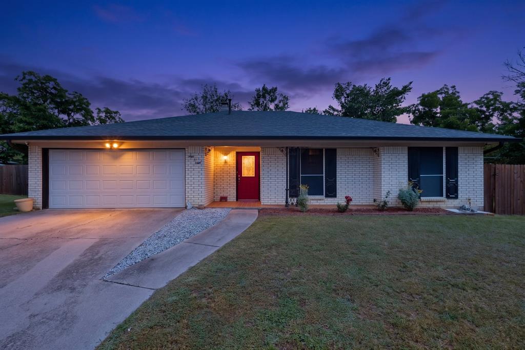 908 Hillside Court — photo