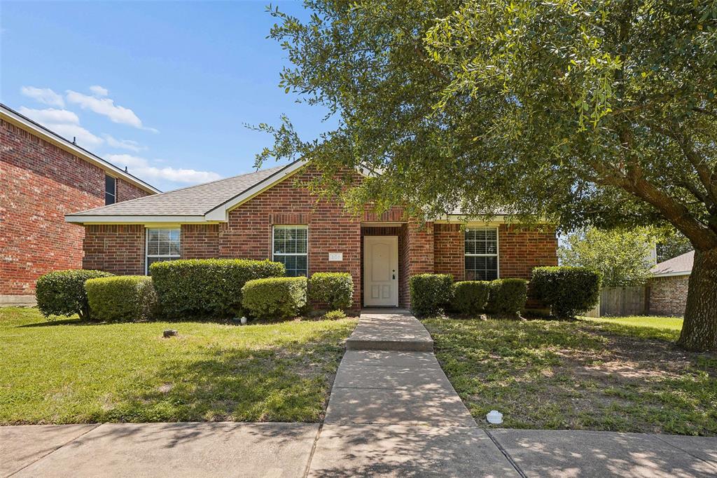 205 Rosewood Court — photo