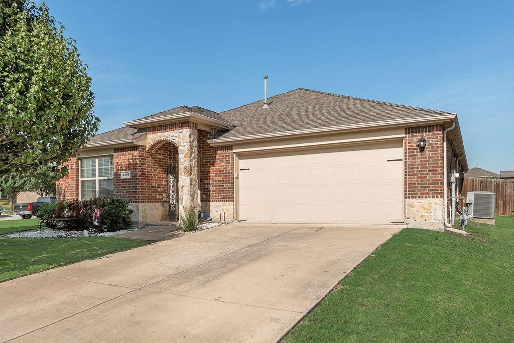 1204 Savannah Ridge Drive — photo