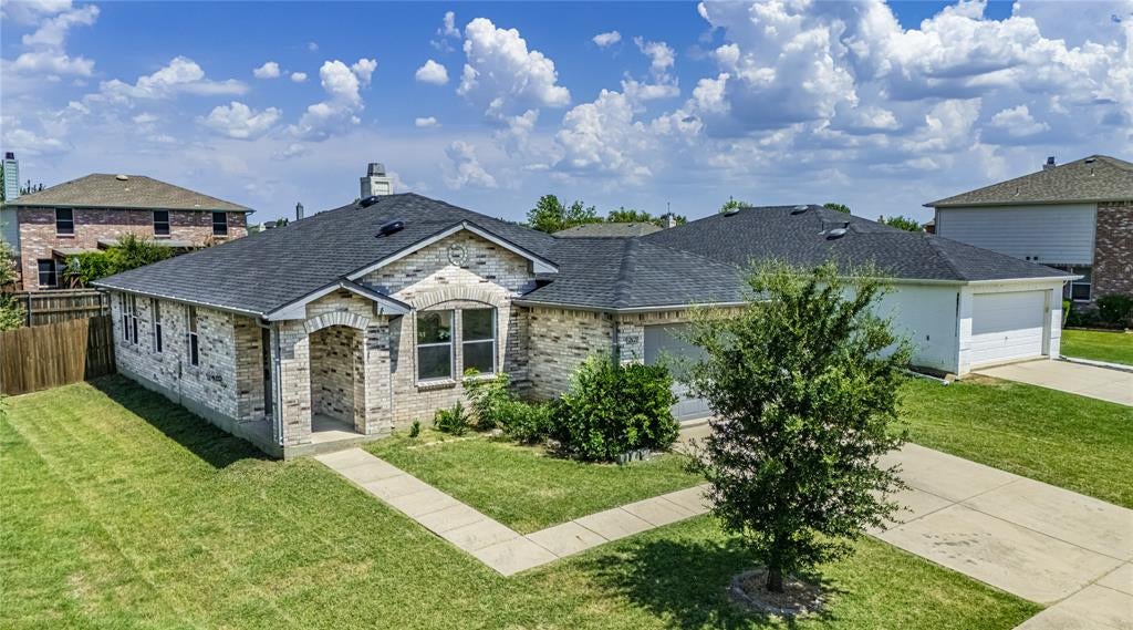 2621 Shorecrest Drive — photo