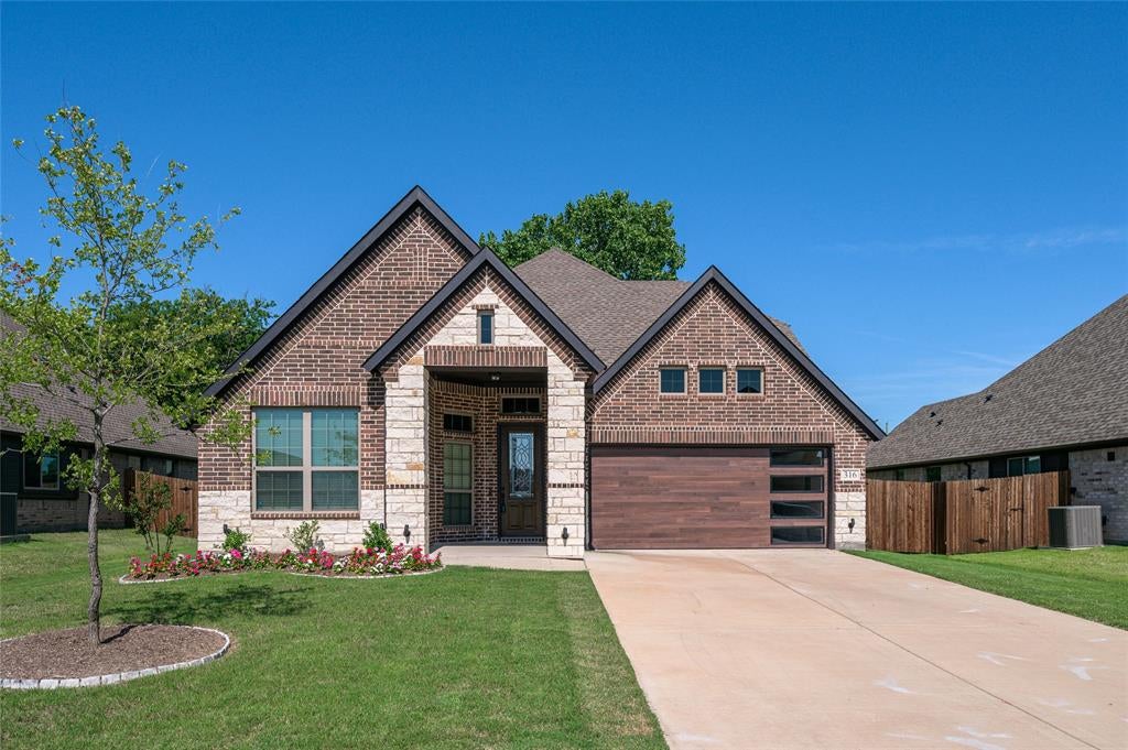 316 Mercer Drive — photo