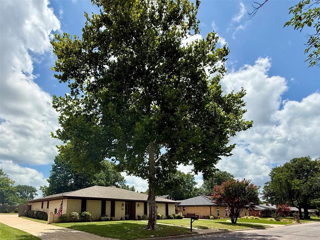 3005 Anthony Drive — photo