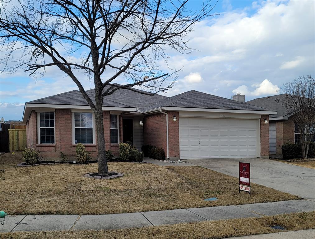 1706 Willow Way — photo