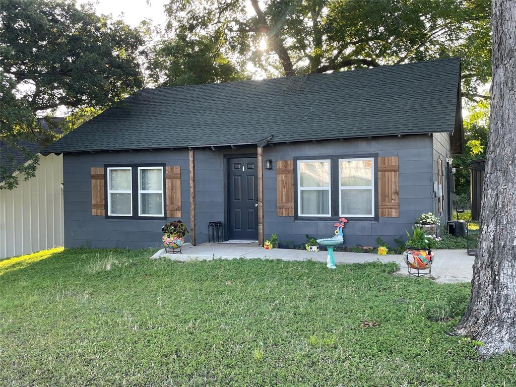 1000 S Spears Street — photo