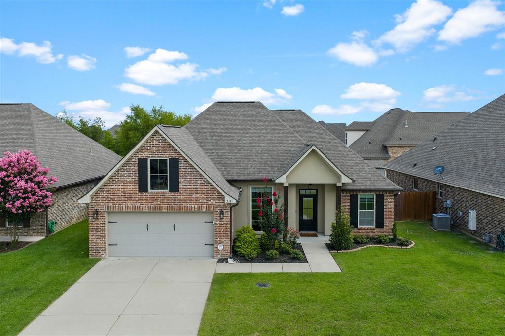 214 Apalachee Way — photo