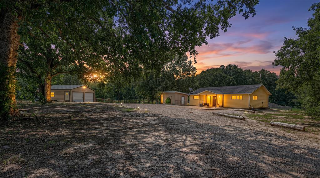 111 Private Road 6980 — photo