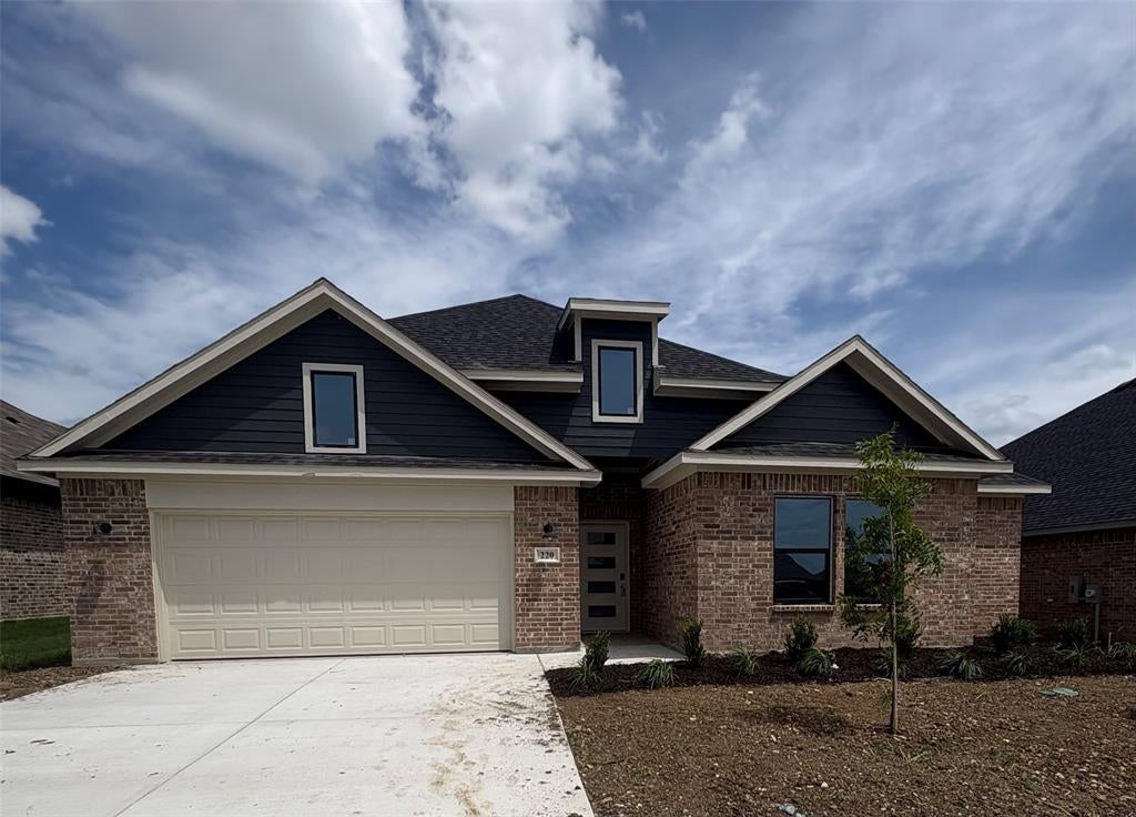 220 Reliance Road — photo