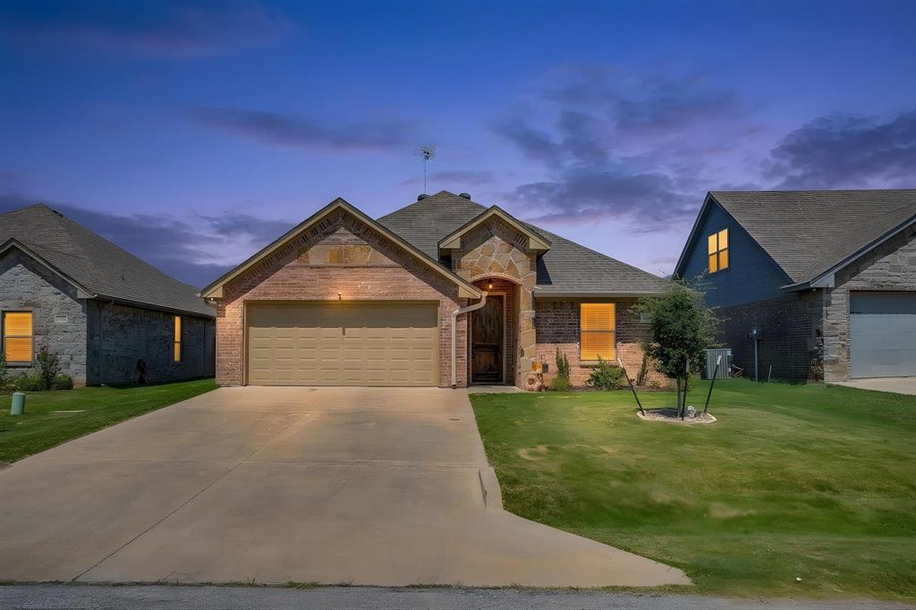 3207 Windcrest Drive — photo