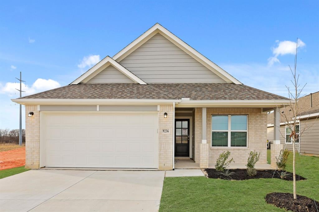 9236 Union Pacific Drive — photo