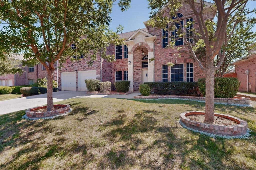 8613 Russell Drive — photo
