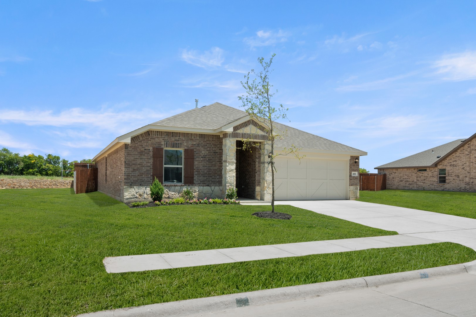 408 Comanche Drive, Cleburne, TX 76033 — photo 2