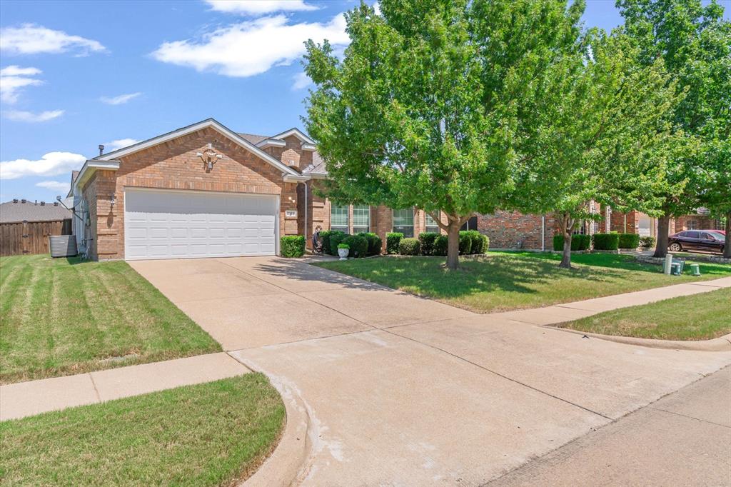 2114 Pecan Ridge Drive — photo