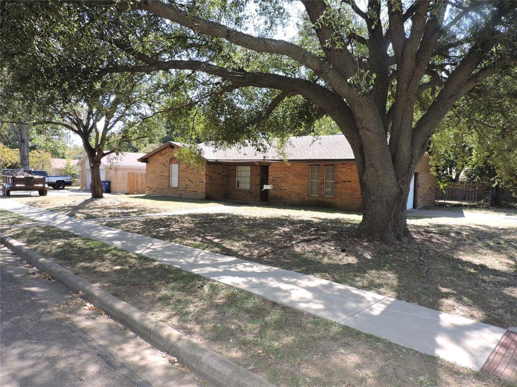 629 Sandra Lane — photo