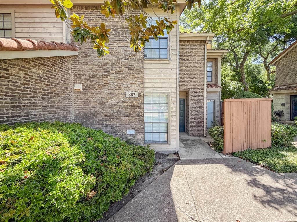 883 Waterfall Way 2 — photo